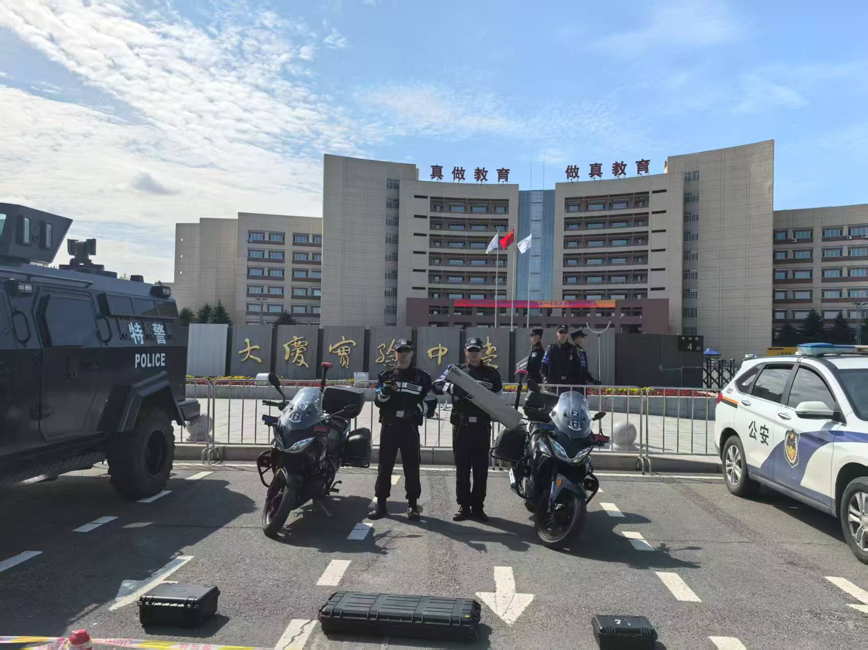 上海特金助力警方守护高考低空安全，祝福考生金榜题名！